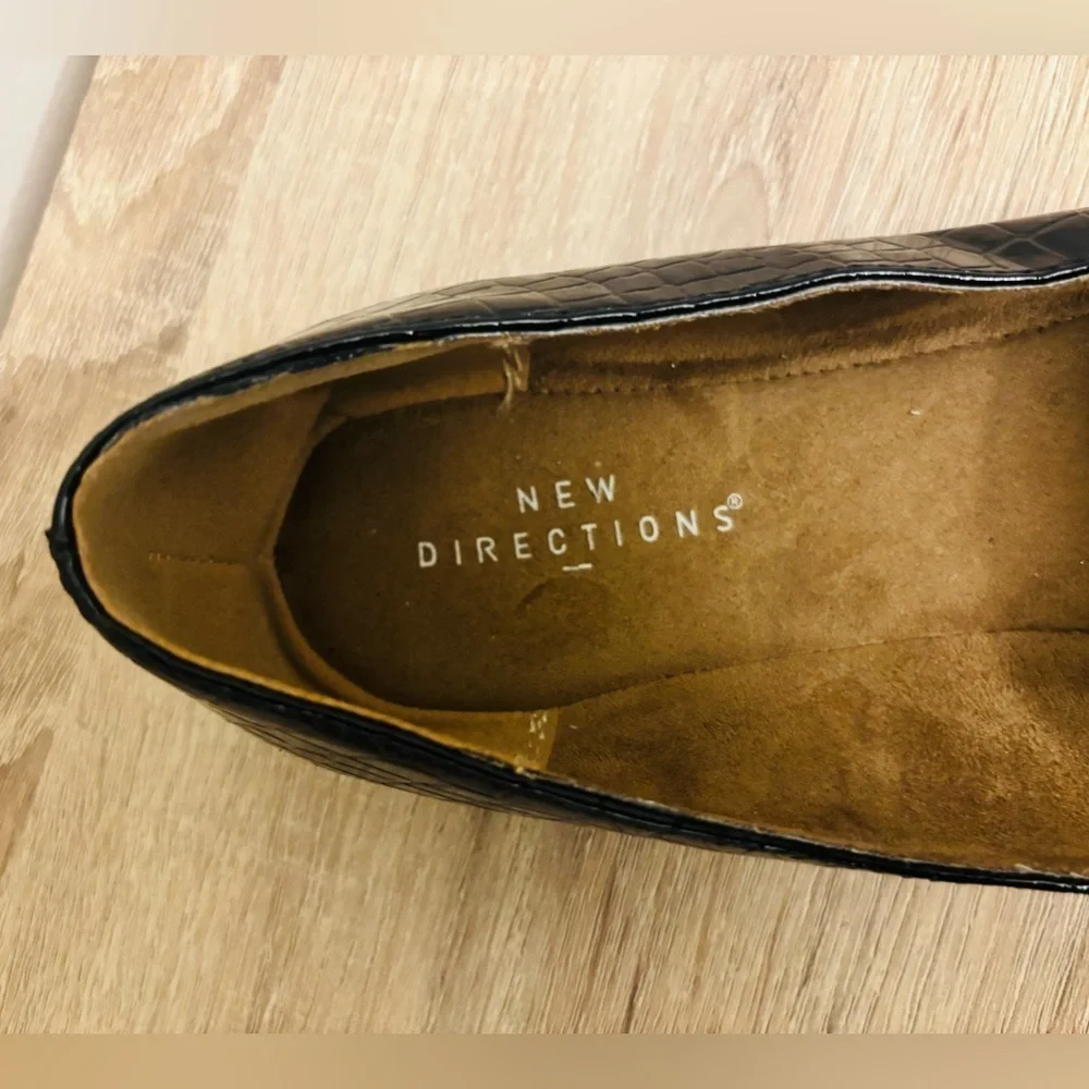 New Directions Black Embossed lightwaight Loafers Shoes